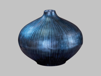 Vase Ice blue w/Black*